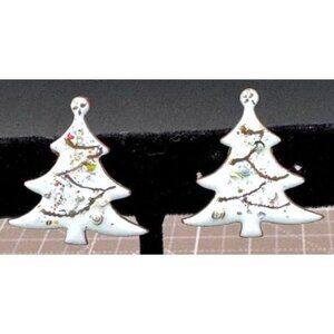 Vintage Earrings Christmas Tree Copper Enamel Screw On signed